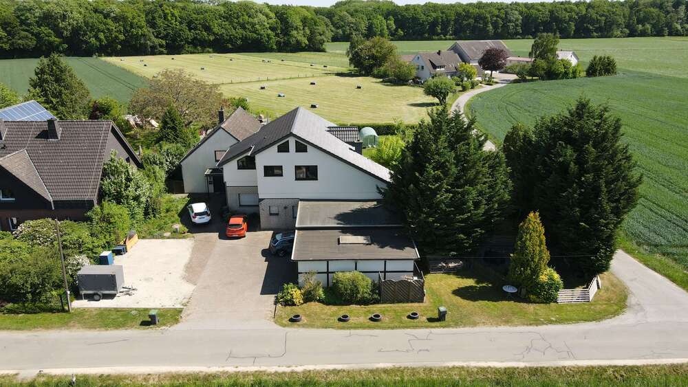 Einfamilienhaus Bad Salzuflen Biemsen-Ahmsen - 6 Zimmer, 200 m&sup2;, 449.000&euro; | Angebot:25801670