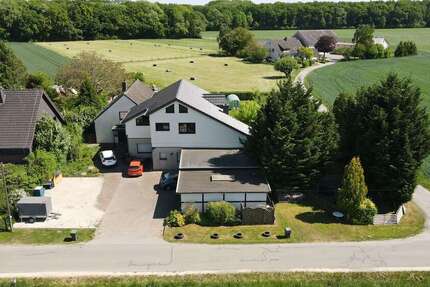 Haus Bad Salzuflen Biemsen-Ahmsen - 6 Zimmer, 200 m&sup2;, 449.000&euro; | Angebot:25801670