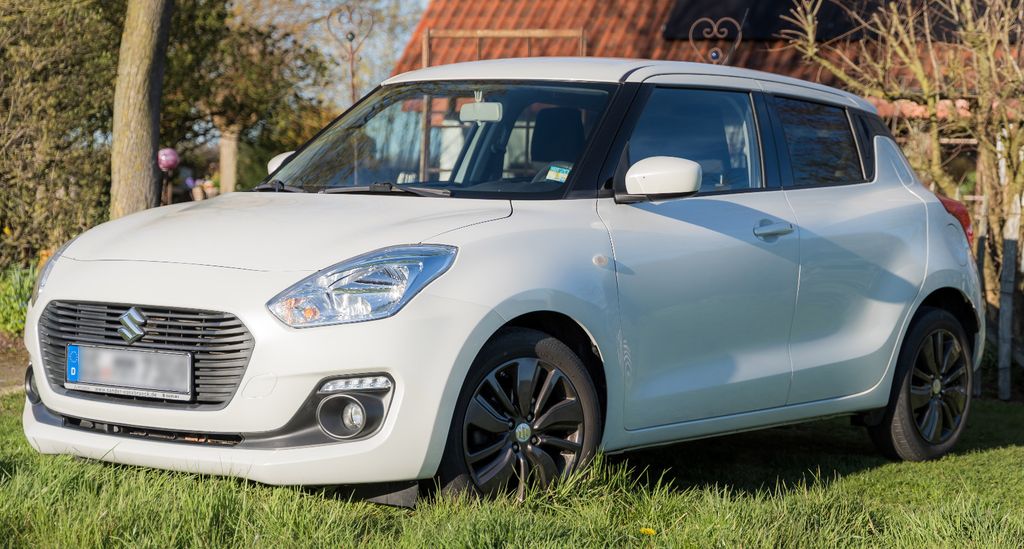 Suzuki Swift 68.000 km 10.200 &euro; Melle 49326