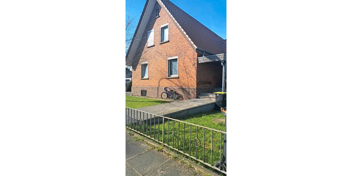 Doppelhaushälfte Bad Oeynhausen - 5 Zimmer, 155 m&sup2;, 1.200&euro; | Angebot:26464416