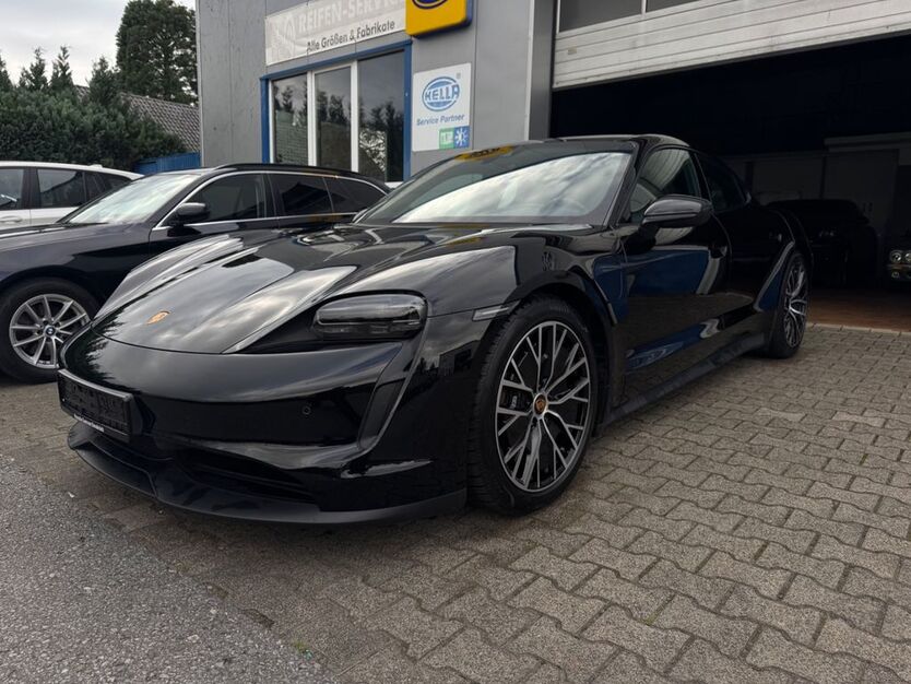 Porsche Taycan 18.000 km 67.999 € Bielefeld 33609