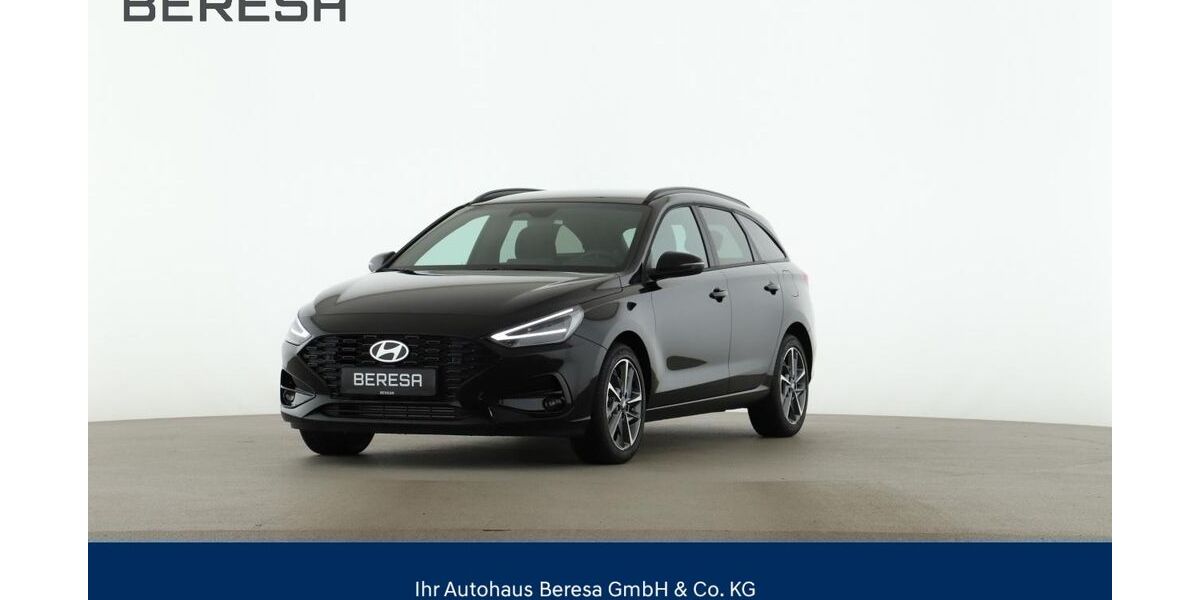 Hyundai i30 4.900 km 22.880 &euro; Detmold 32758