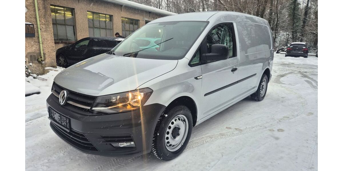 VW Caddy 74.000 km 9.990 &euro; Detmold 32756