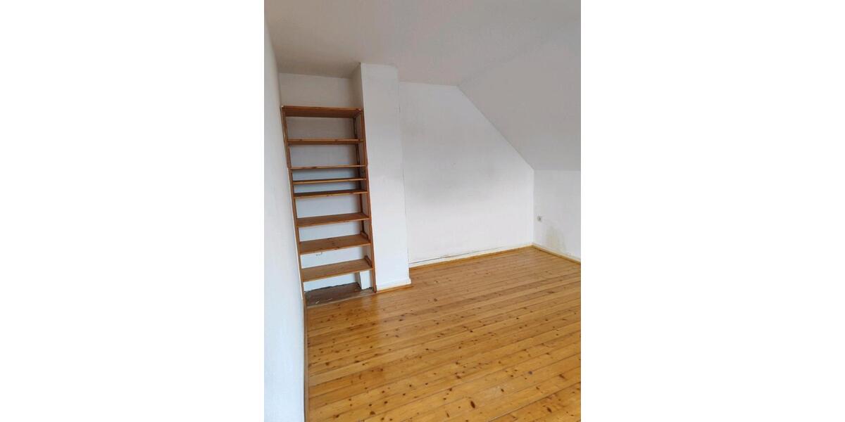 Dachgeschoßwohnung Werther (Westfahlen) - 5 Zimmer, 140 m&sup2;, 1.530&euro; | Angebot:25638842