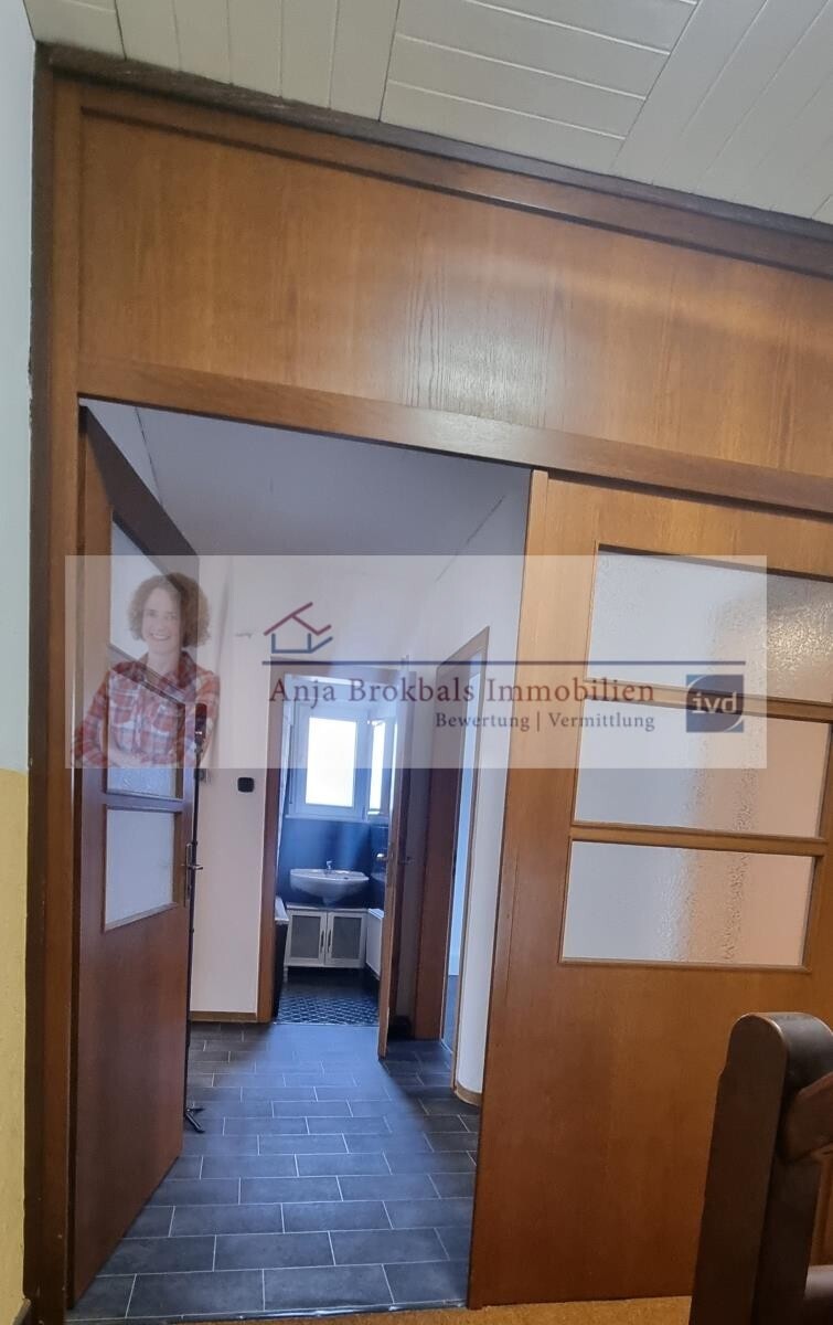 Gütersloh: Zwischen Theater und Gesamtschule Anne-Frank_provisionsfrei für Käufer 7 zimmer