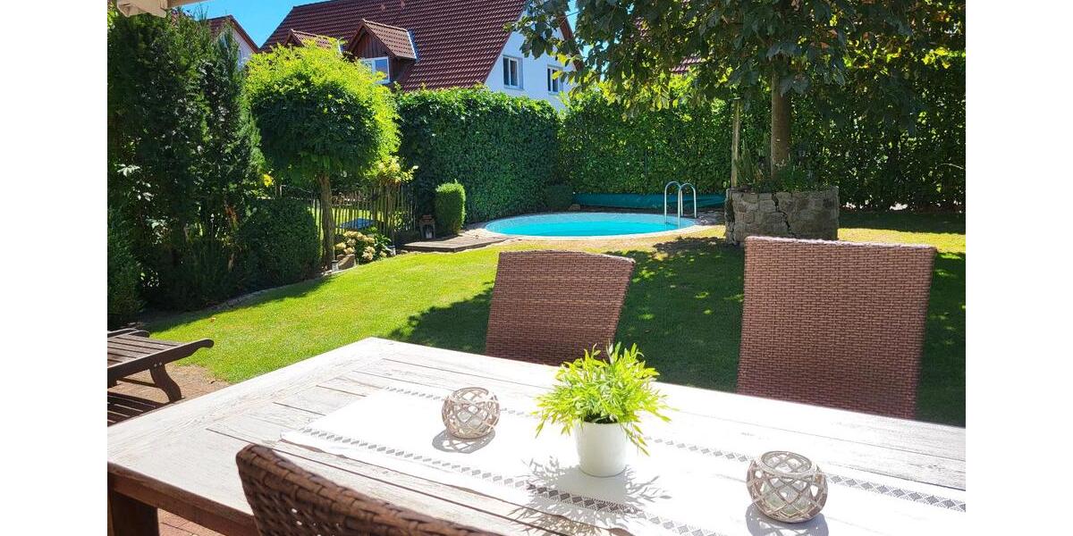 Reihenhaus Leopoldshöhe - 6 Zimmer, 150 m&sup2;, 450.000&euro; | Angebot:27079092