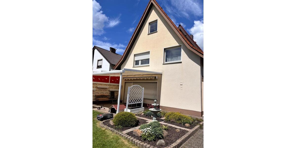 Einfamilienhaus Detmold Hakedahl - 8 Zimmer, 134 m&sup2;, 340.000&euro; | Angebot:26603002