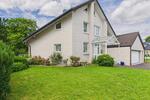 Großes Einfamilienhaus mit Doppelgarage in toller Lage von Bad Lippspringe zum mieten