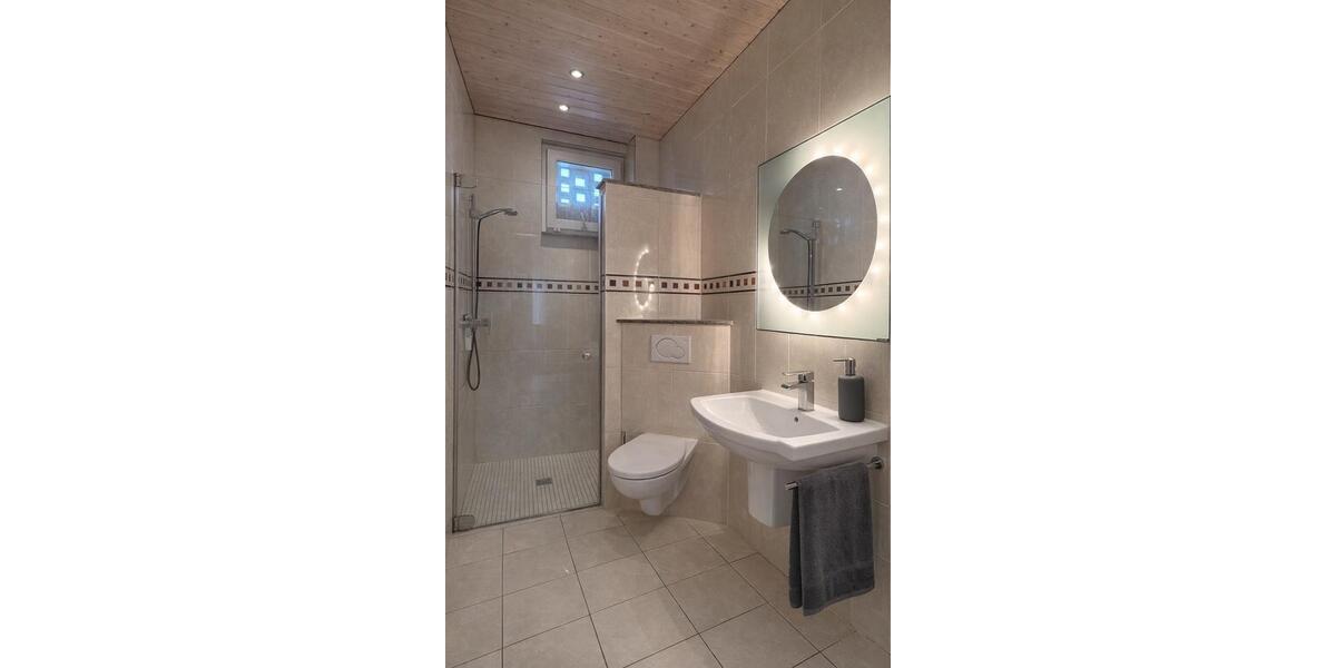 Mehrfamilienhaus, Wohnhaus Löhne - 8 Zimmer, 270 m&sup2;, 435.000&euro; | Angebot:26648317