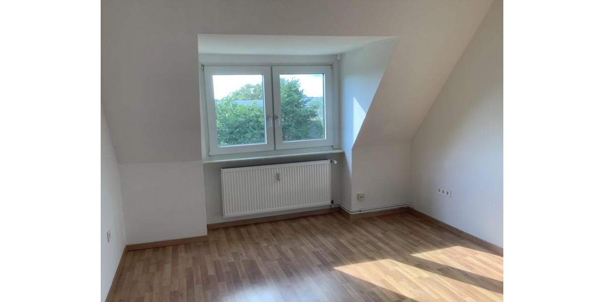 Dachgeschoßwohnung Bielefeld Brackwede - 2 Zimmer, 48 m&sup2;, 443&euro; | Angebot:26673615