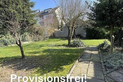 Dreizimmerwohnung mit ausgebautem Dachgeschoss und Garten 5 zimmer