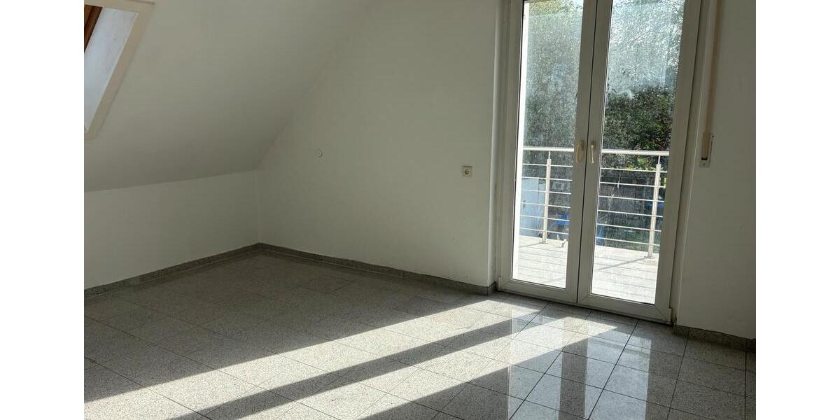 Etagenwohnung Lage - 3 Zimmer, 65 m&sup2;, 575&euro; | Angebot:26411509
