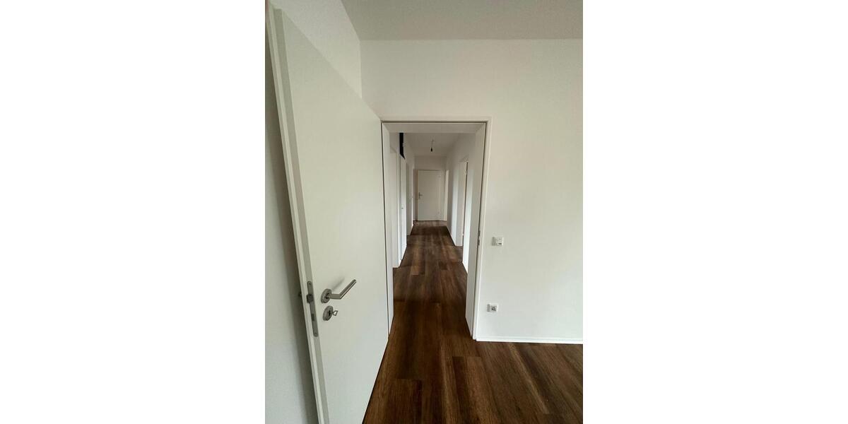 Erdgeschoßwohnung Bielefeld Heepen - 4 Zimmer, 90 m&sup2;, 1.350&euro; | Angebot:26423178