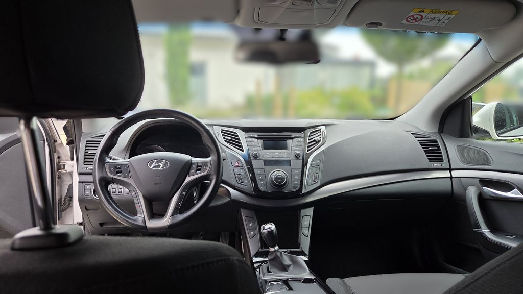 Hyundai i40 194.000 km 6.490 &euro; Melle 49328