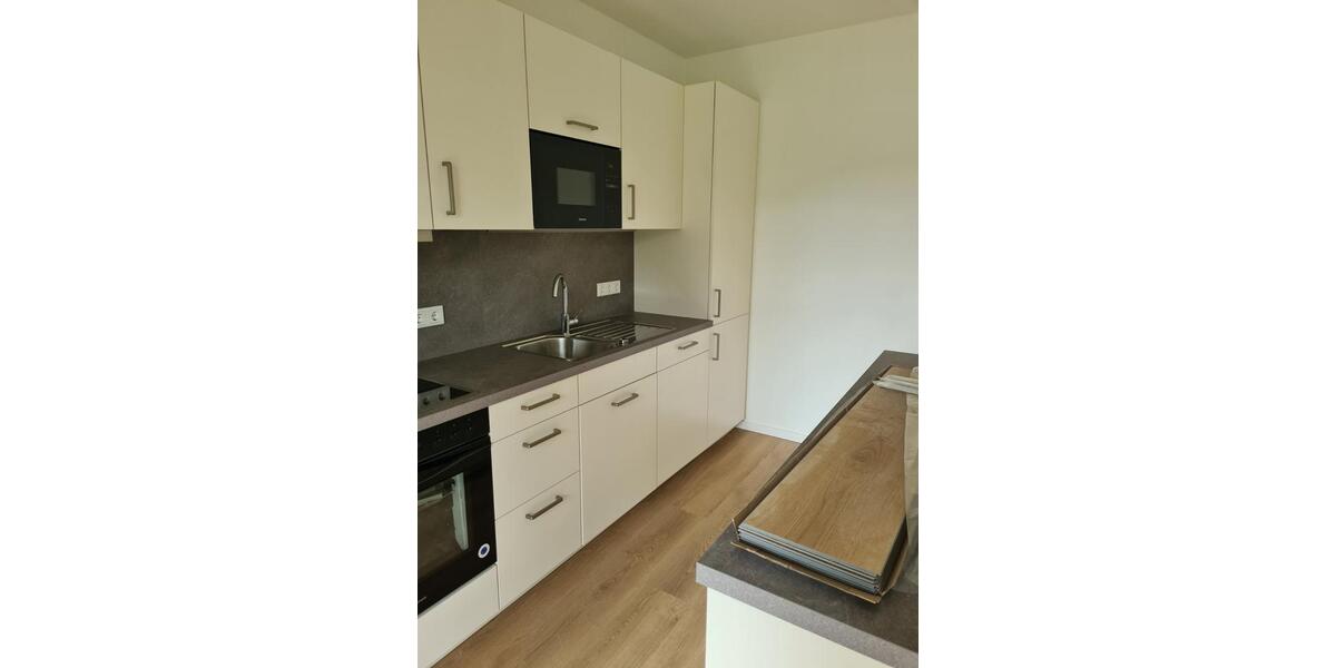 Erdgeschoßwohnung Detmold Hiddesen - 3 Zimmer, 96 m&sup2;, 1.100&euro; | Angebot:25781078