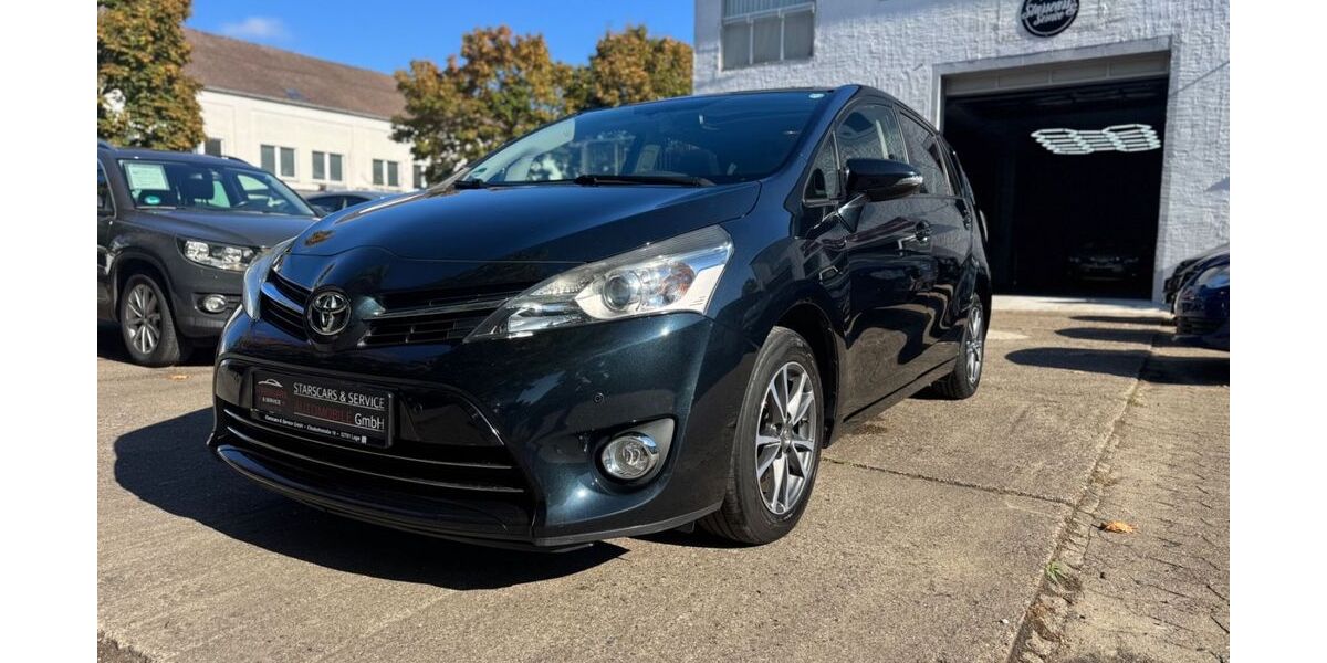 Toyota Verso 149.000 km 9.450 &euro; Lage 32791