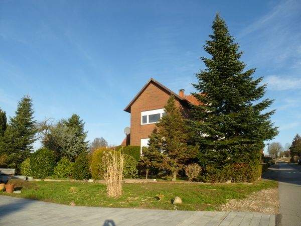 Ideal für Handwerker! Zweifamilienhaus mit großem Garten sucht nette Käufer! 7 zimmer