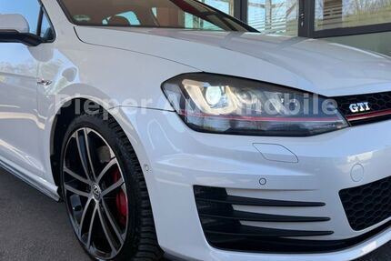 VW Golf 110.000 km 15.990 &euro; Oerlinghausen 33813