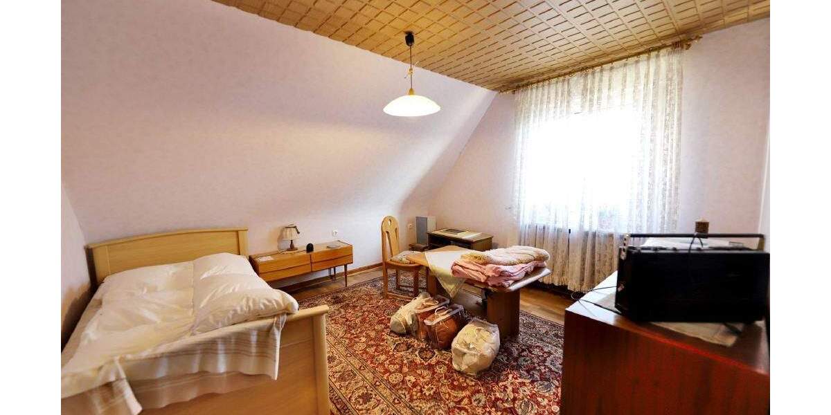 Einfamilienhaus Lage Kachtenhausen - 5 Zimmer, 99 m&sup2;, 180.000&euro; | Angebot:25776536