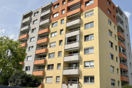 CHARMANTE 2-Zimmer-Wohnung MIT WEITBLICK