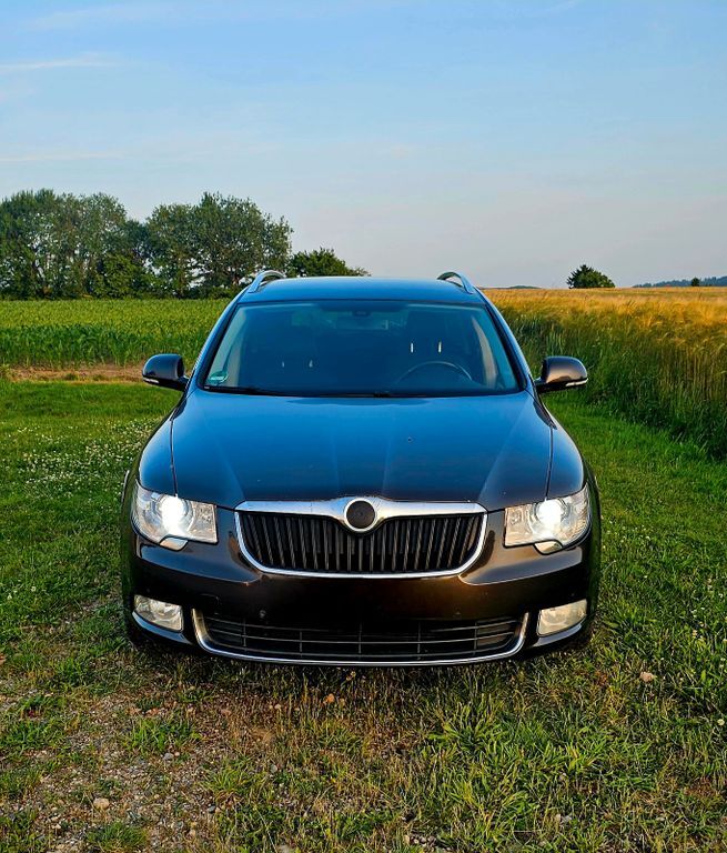 Skoda Superb 341.346 km 5.200 € Lemgo 32657