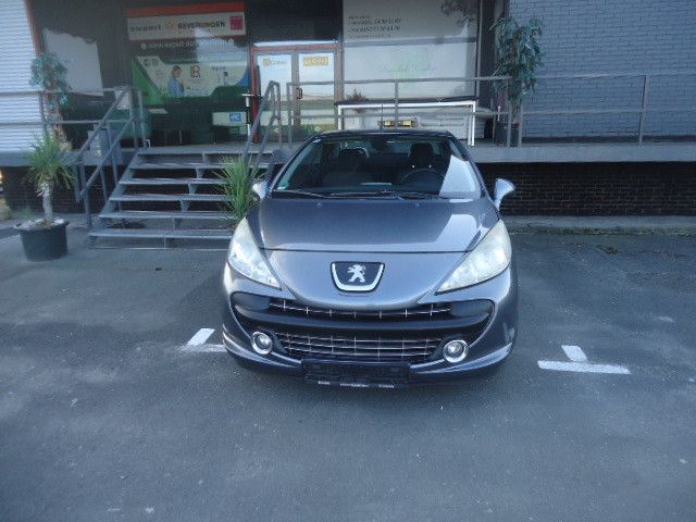 Peugeot 207 176.360 km 2.290 € Paderborn 33104