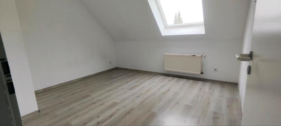 Dachgeschoßwohnung Herford Falkendiek - 4 Zimmer, 71 m&sup2;, 735&euro; | Angebot:26375183