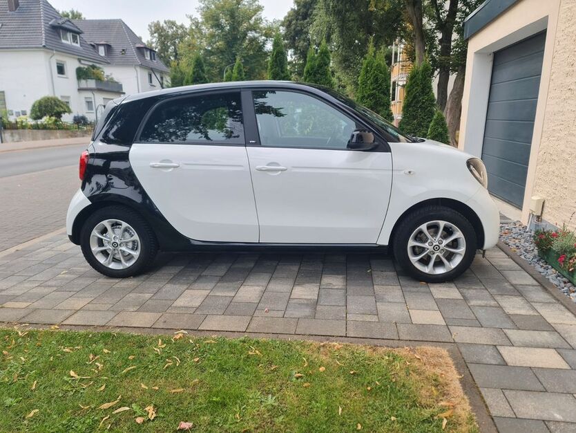 Smart ForFour 56.600 km 12.999 € Paderborn 33102