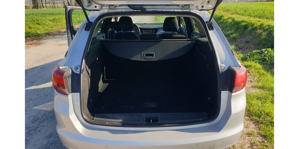 Opel Astra k sports tourer 154.000 km 9.500 € Hiddenhausen 32120