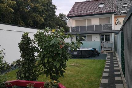 Reihenendhaus; 5,5 Z., Terrasse,Keller, Stellplatz, großer Garten 6 zimmer