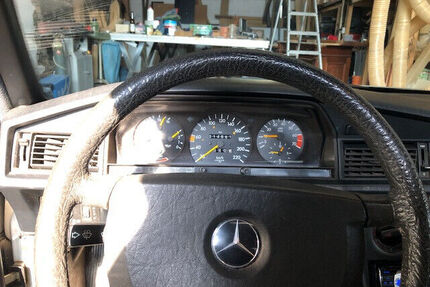 Mercedes 190