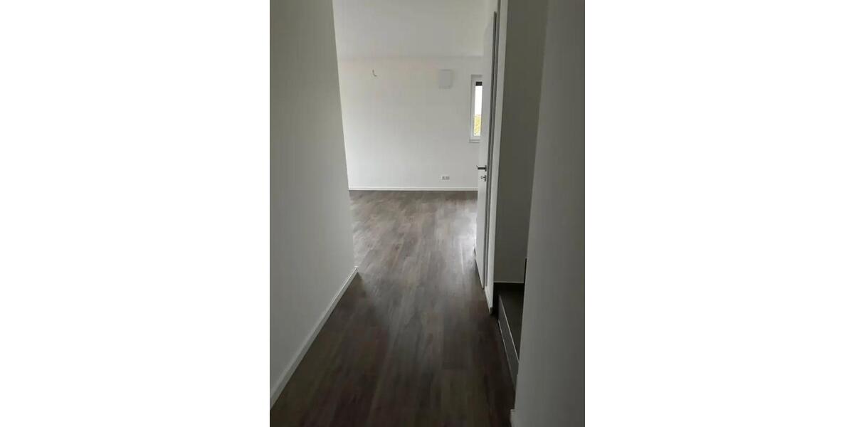 Erdgeschoßwohnung Bad Oeynhausen - 3 Zimmer, 81 m&sup2;, 1.100&euro; | Angebot:26640761