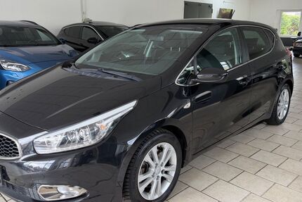 Kia ceed / Ceed 131.000 km 6.999 &euro; Detmold 32756
