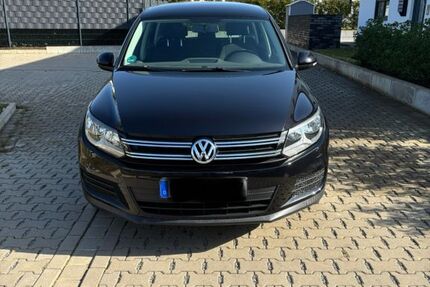 VW Tiguan 83.000 km 9.990 &euro; Bünde 32257
