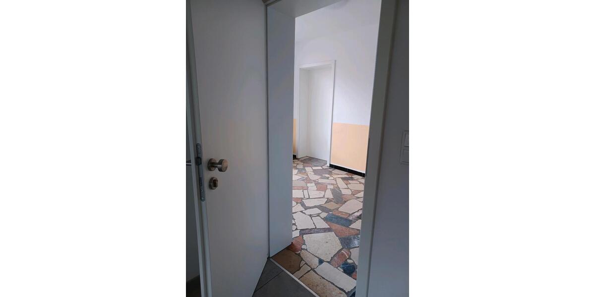 Etagenwohnung Detmold Hakedahl - 3 Zimmer, 62 m&sup2;, 866&euro; | Angebot:25988585