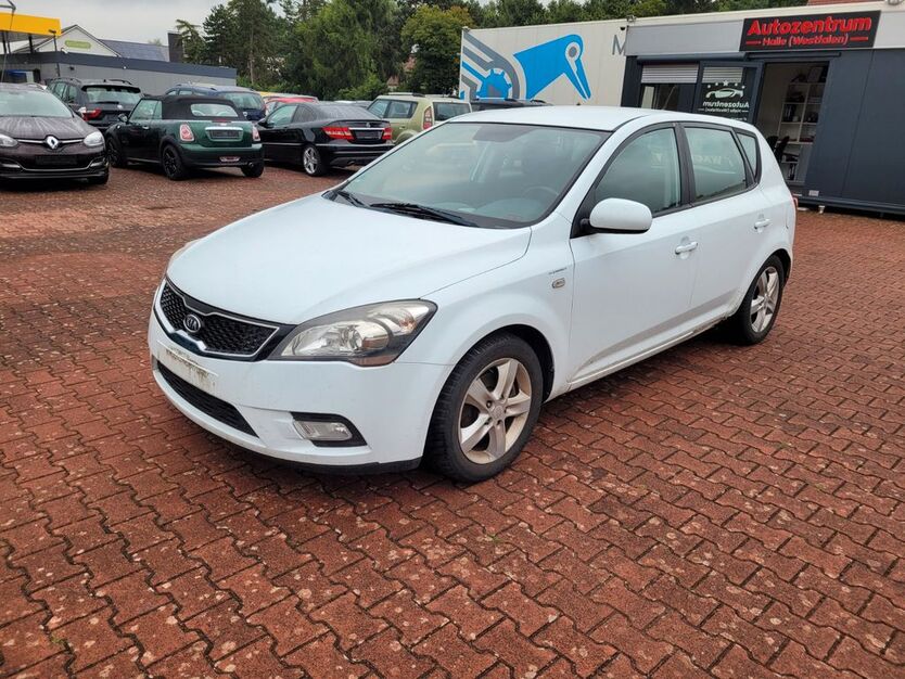 Kia ceed / Ceed 177.002 km 2.800 € Halle (Westfalen) 33790