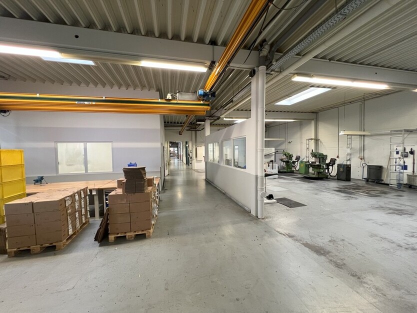 Lager-Produktionsanlage mit Büro in Lübbecke zimmer