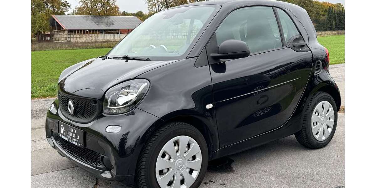 Smart forTwo 46.798 km 9.900 € Bielefeld 33649