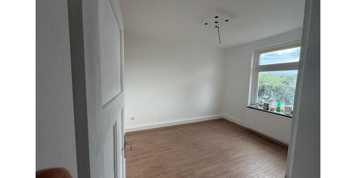 Etagenwohnung Herford Falkendiek - 4 Zimmer, 105 m&sup2;, 980&euro; | Angebot:26615562