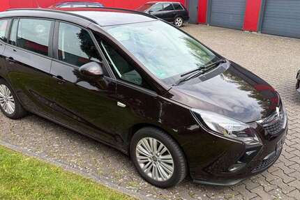 Opel Zafira 107.000 km 8.400 &euro; Lage 32791