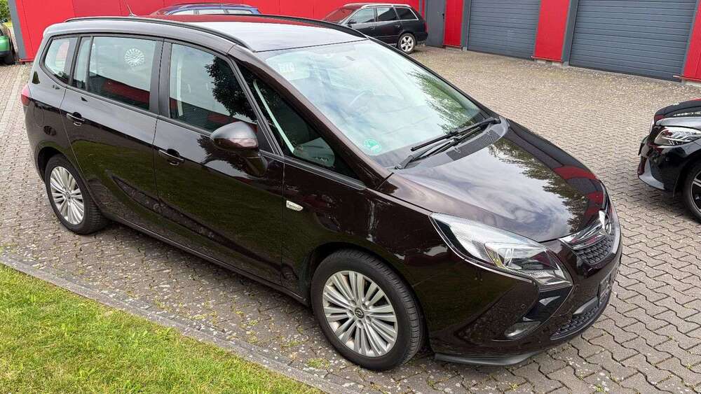 Opel Zafira 107.000 km 8.400 &euro; Lage 32791