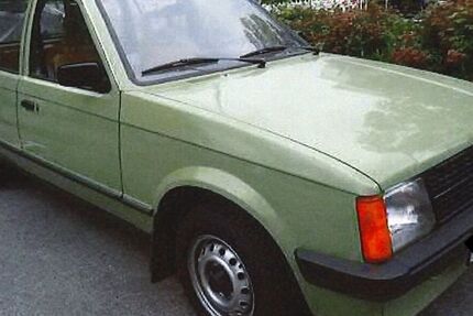 Opel Kadett 43.000 km 8.000 € DETMOLD 32758