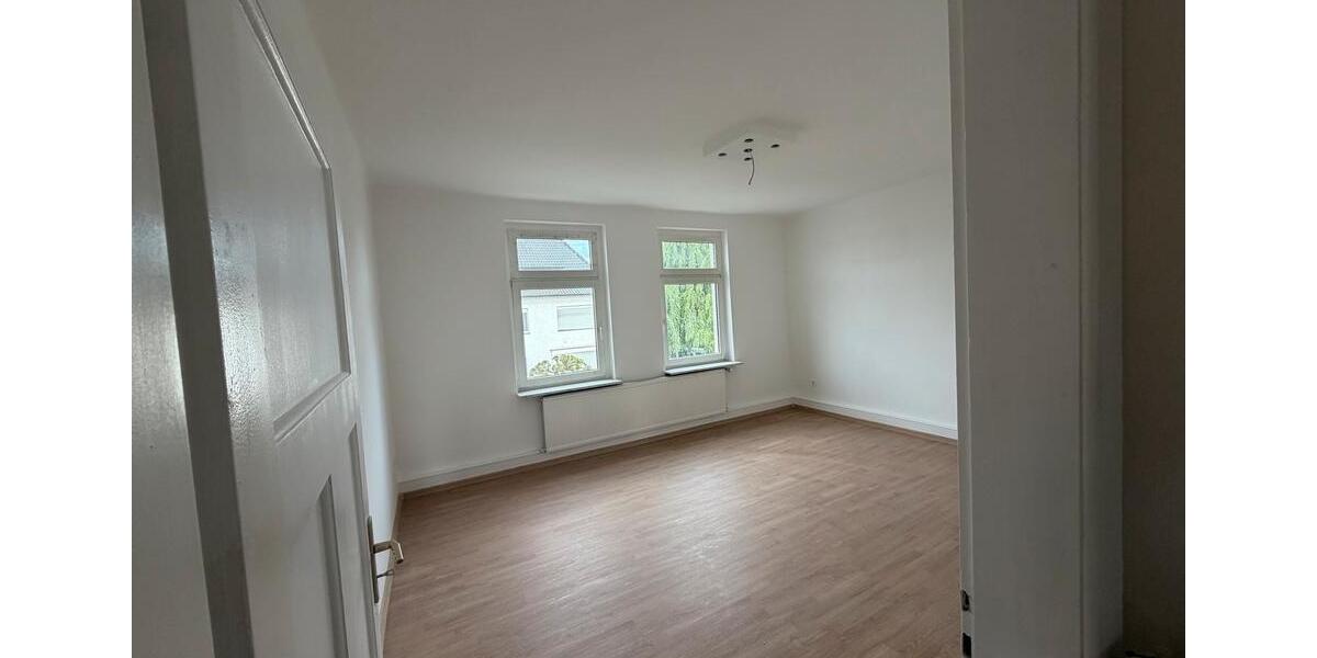 Etagenwohnung Herford Falkendiek - 4 Zimmer, 105 m&sup2;, 980&euro; | Angebot:26615562