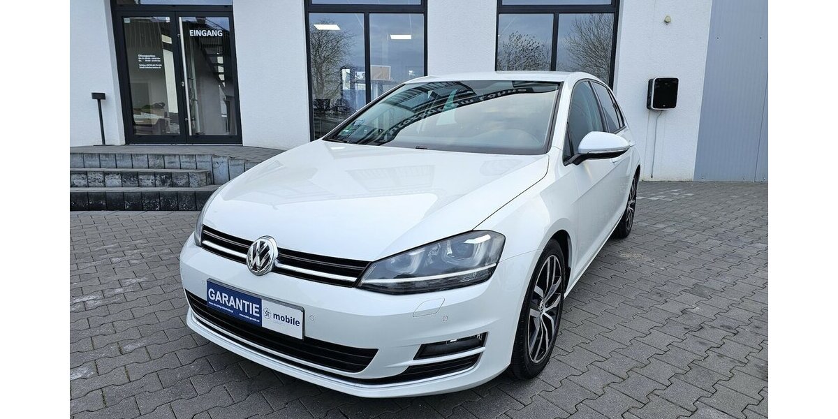 VW Golf VII 1.4 TSI Highline ALCANTARA BI XENON 129.800 km 10.990 &euro; Löhne 32584