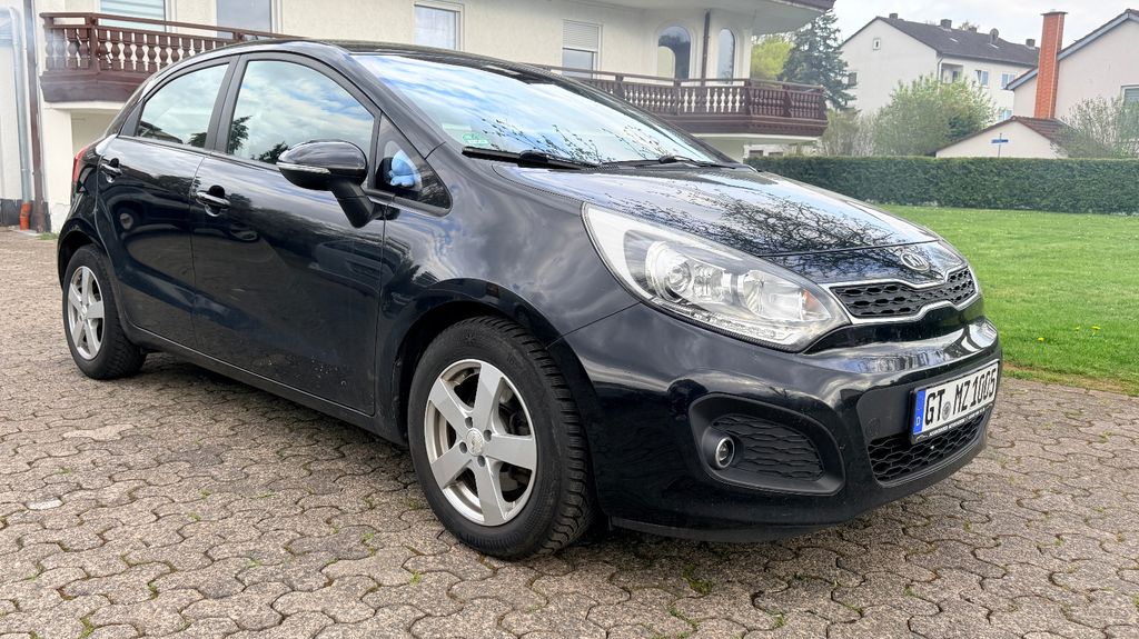 Kia Rio 183.000 km 4.999 &euro; Gütersloh 33332