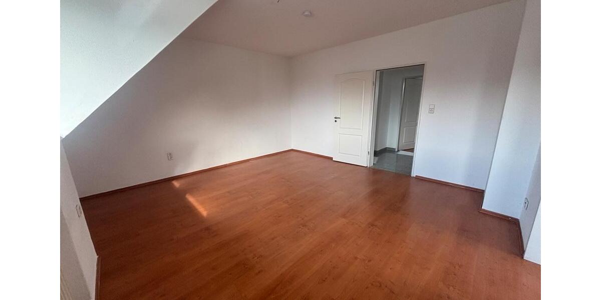 Etagenwohnung Lage - 3 Zimmer, 65 m&sup2;, 575&euro; | Angebot:26411509