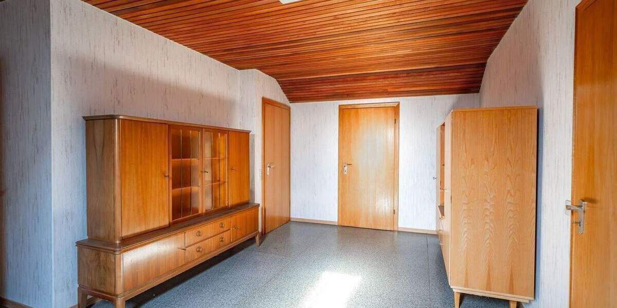 Einfamilienhaus Steinhagen Amshausen - 7 Zimmer, 281 m&sup2;, 419.000&euro; | Angebot:25680048