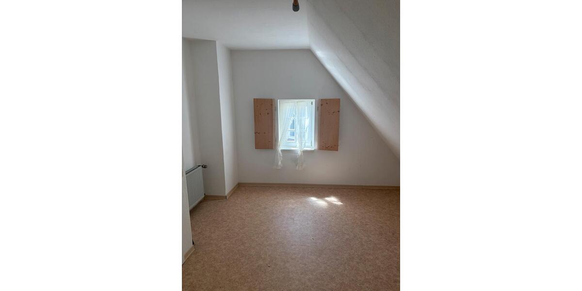 Einfamilienhaus Enger - 9 Zimmer, 200 m&sup2;, 335.000&euro; | Angebot:26396586
