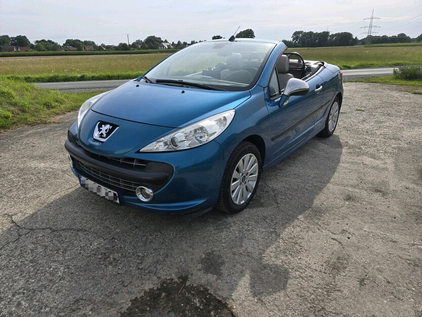Peugeot 207 CC 92.000 km 4.300 € Bielefeld 33602