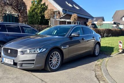 Jaguar XE 235.000 km 4.999 &euro; Vlotho 32602